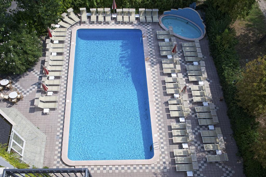 Hotel President Cattolica Exterior photo