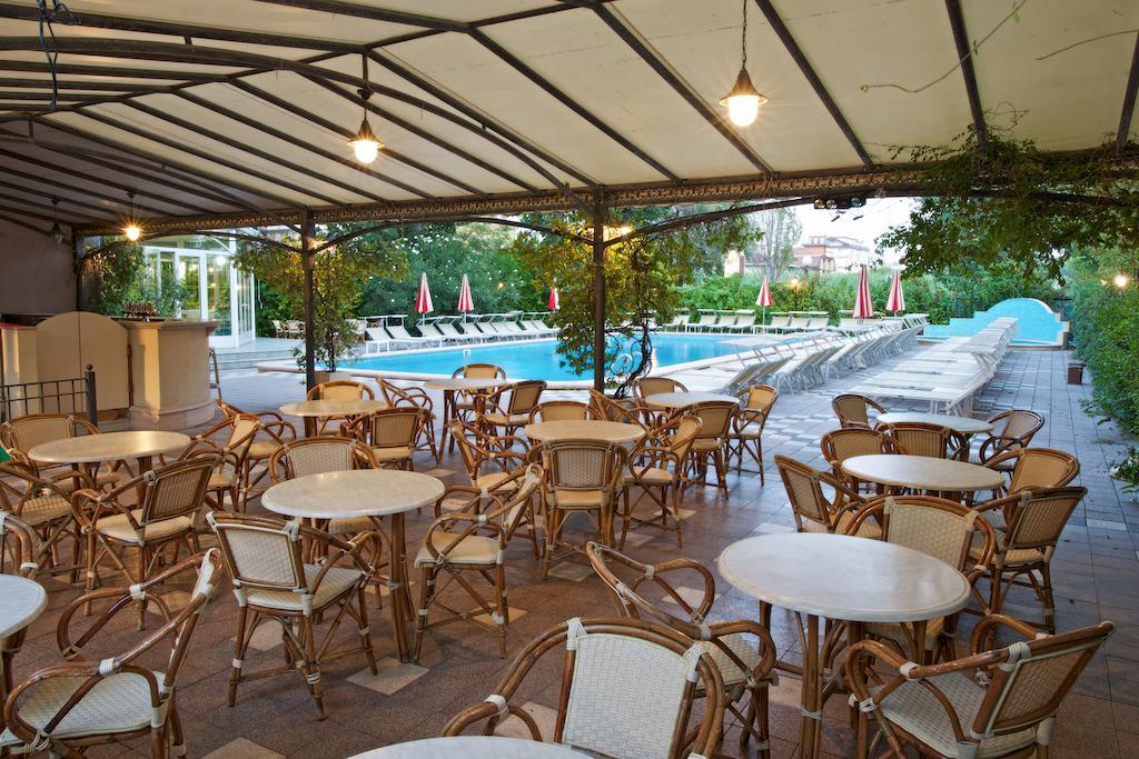 Hotel President Cattolica Exterior photo