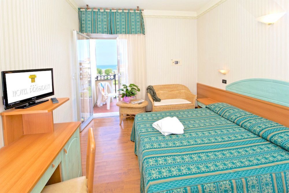 Hotel President Cattolica Exterior photo