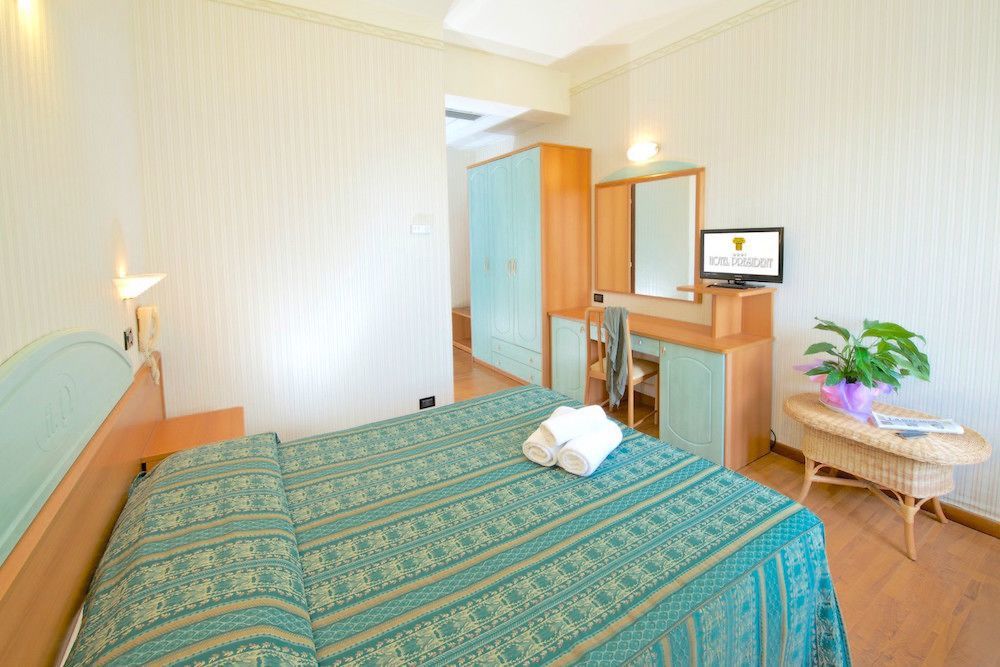 Hotel President Cattolica Exterior photo